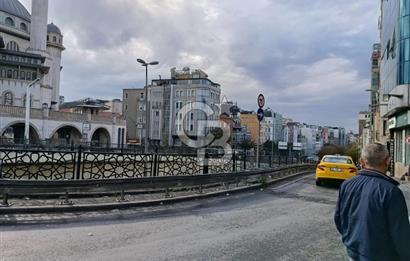 Taksim Camii Karşısı Ana Cadde Üzeri Kiralık Bina