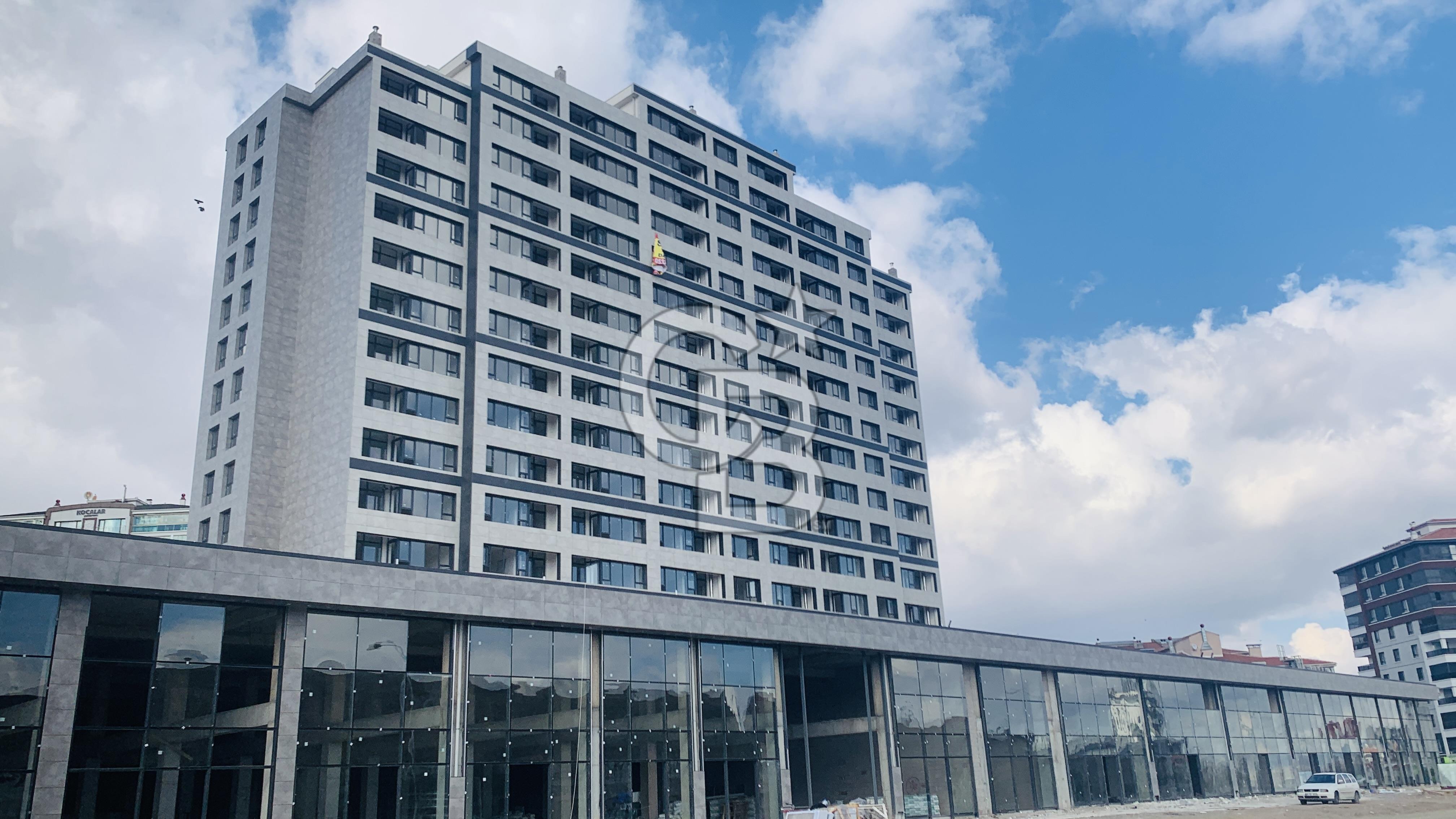 PURSAKLAR SARAYDA KAYMAKAMLIK YANI BALKONLU SATILIK 1+1 DAİRE