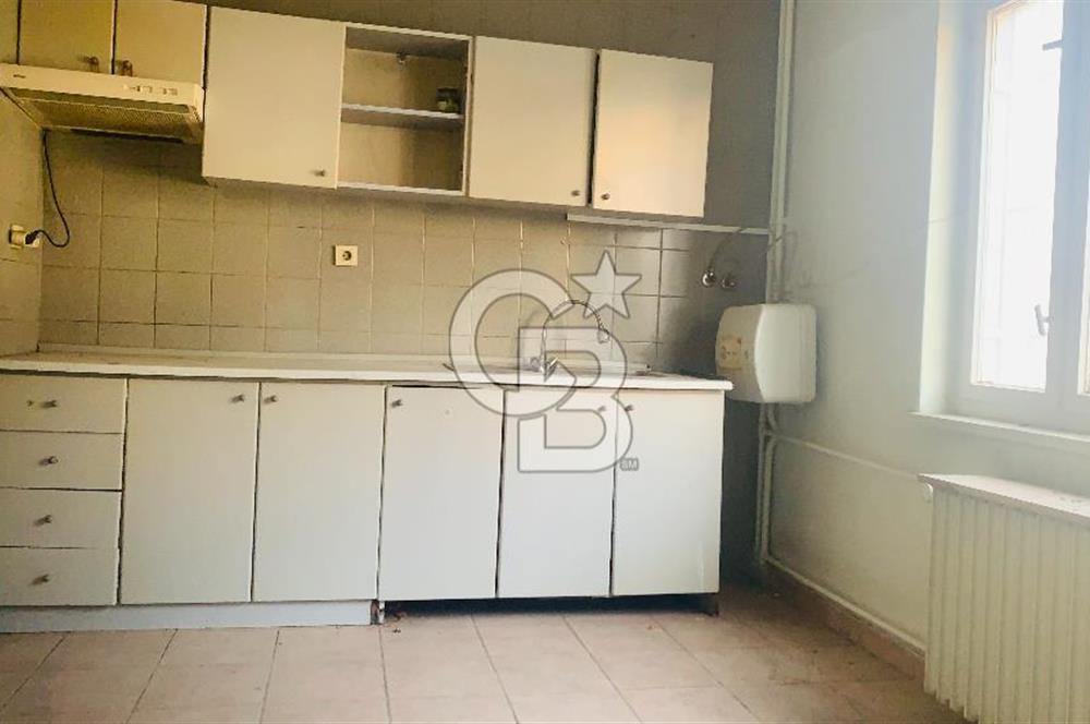KÜÇÜKESAT CADDESİ ÜZERİNDE TUNALI YAKINI SATILIK DAİRE