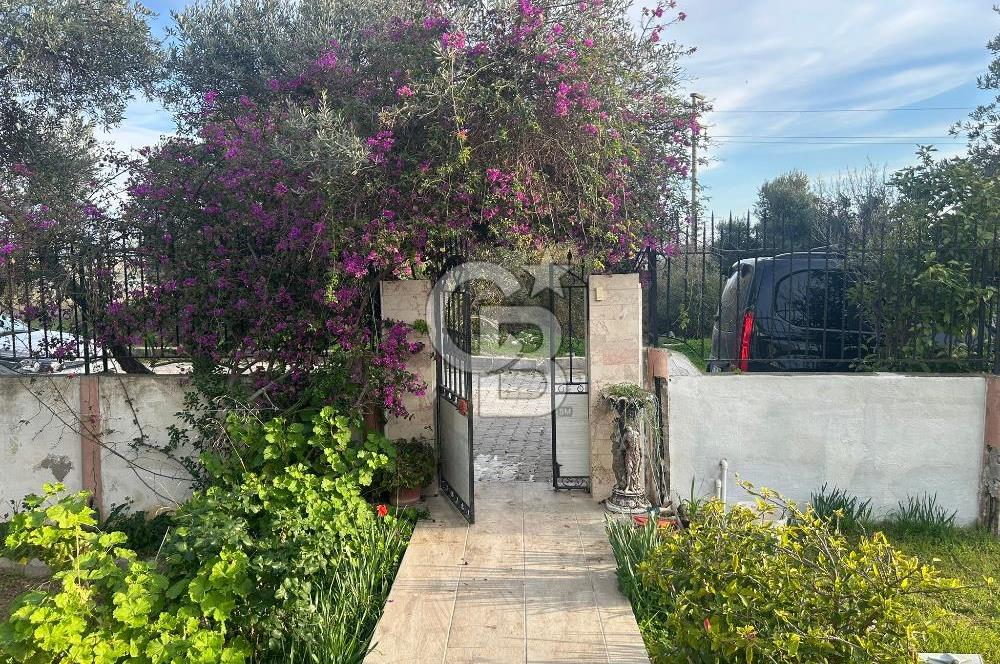 ÇEŞME 16 EYLÜL MAHALLESİ SATILIK 3+1 VİLLA