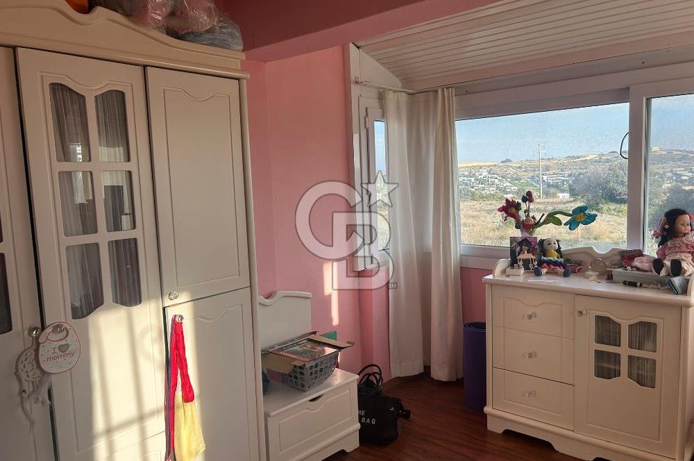 ÇEŞME 16 EYLÜL MAHALLESİ SATILIK 3+1 VİLLA