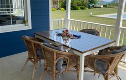 Saros Sazlıderede Satılık Şömineli Eşyalı 3+1 Ahsap Villa