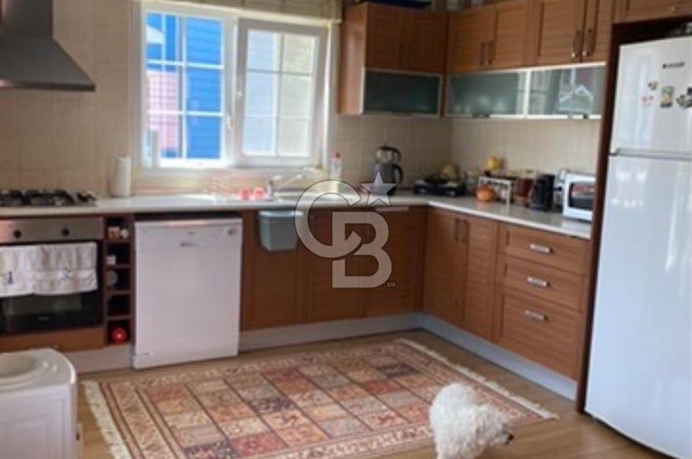 Saros Sazlıderede Satılık Şömineli Eşyalı 3+1 Ahsap Villa