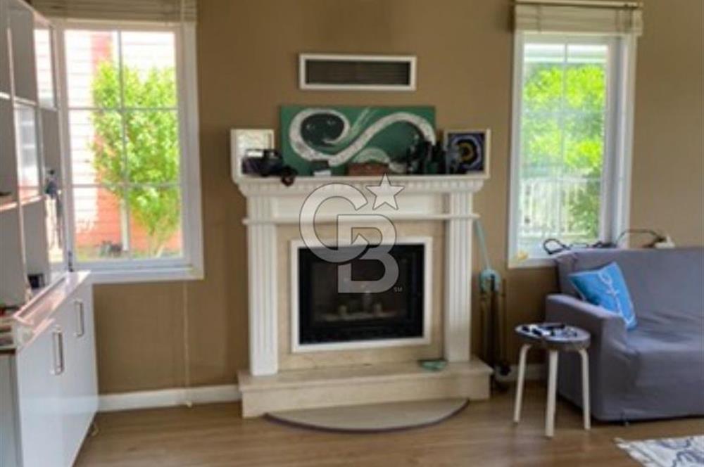 Saros Sazlıderede Satılık Şömineli Eşyalı 3+1 Ahsap Villa