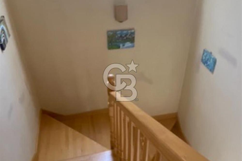 Saros Sazlıderede Satılık Şömineli Eşyalı 3+1 Ahsap Villa