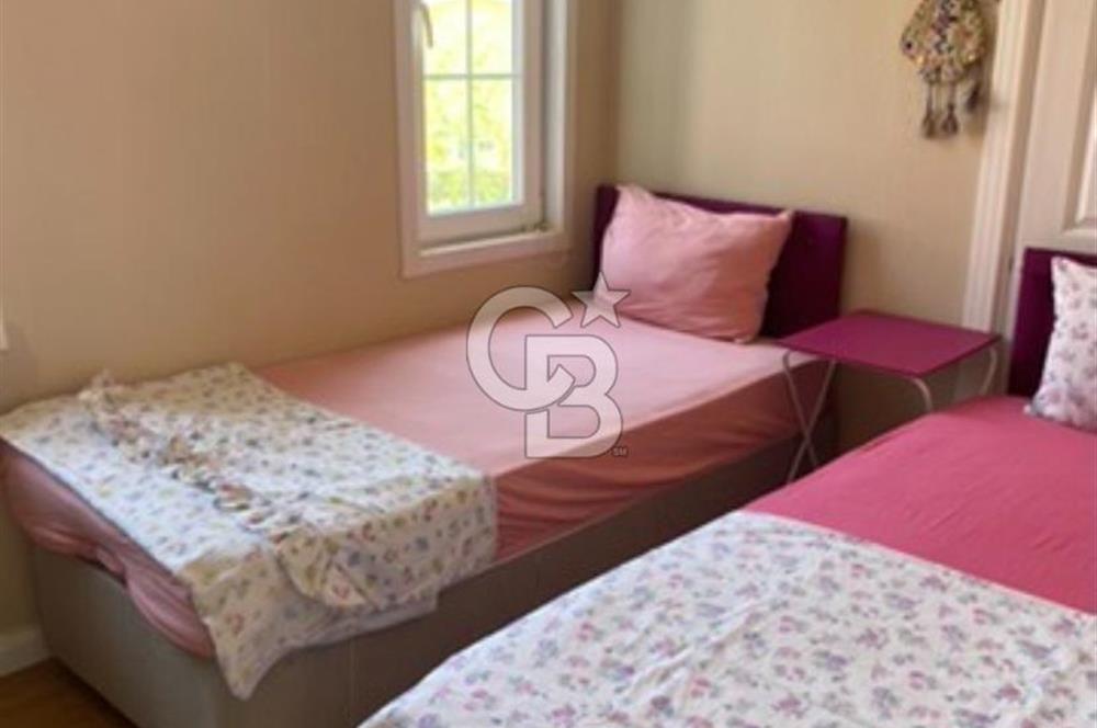 Saros Sazlıderede Satılık Şömineli Eşyalı 3+1 Ahsap Villa