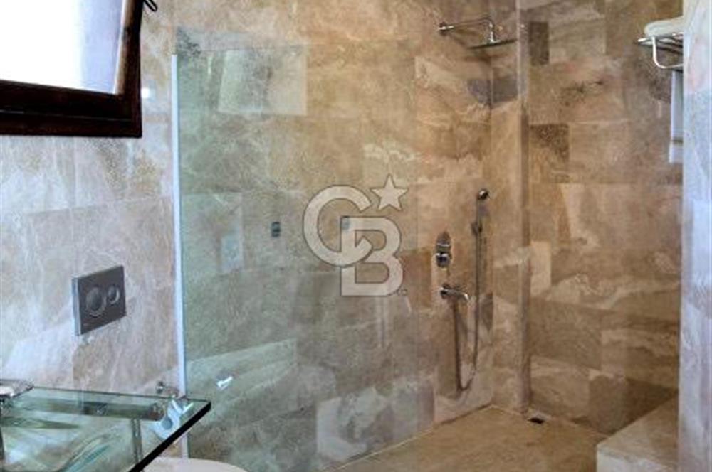 Fethiye Faralya Doğa İçinde Satılık Havuzlu Taş Villa