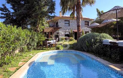 Fethiye Faralya Doğa İçinde Satılık Havuzlu Taş Villa