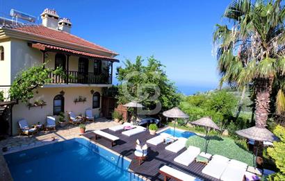 Fethiye Faralya Doğa İçinde Satılık Havuzlu Taş Villa