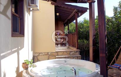 Fethiye Faralya Doğa İçinde Satılık Havuzlu Taş Villa