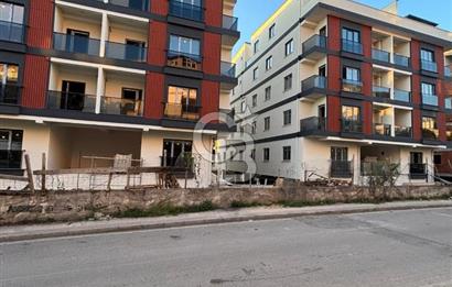 ÇAYIROVA İSTİKLAL ANA CADDESİ ÜZERİNDE 440 M2 SATILIK İŞ YERİ