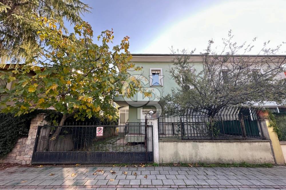 MUSELAND / FORUM BORNOVA VİLLALARI'NDA TİCARİ KİRALIK 6+1 VİLLA!