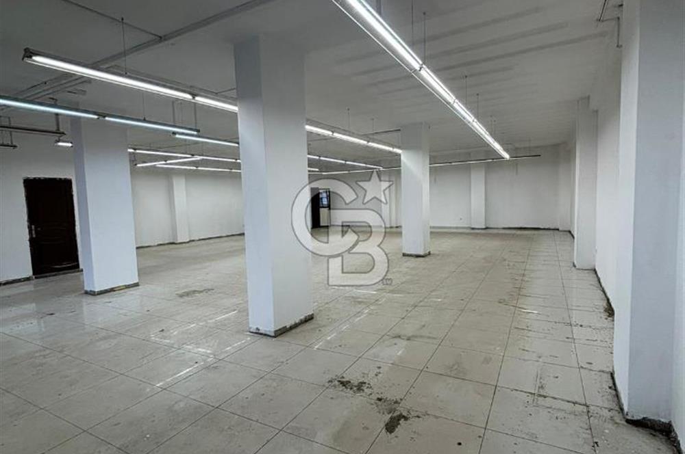 ÇAYIROVA İSTİKLAL ANA CADDESİ ÜZERİNDE 440 M2 SATILIK İŞ YERİ