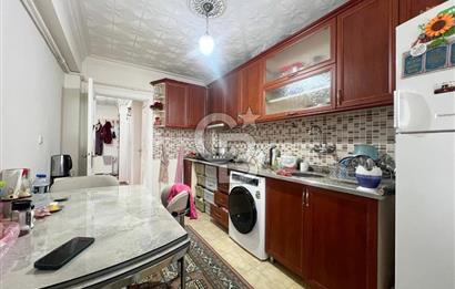 GAMZE ÖZDEMİR CD. ÜZERİ EMSALLERİN ALTINDA BAKIMLI ÖN CEPHE 3+1 