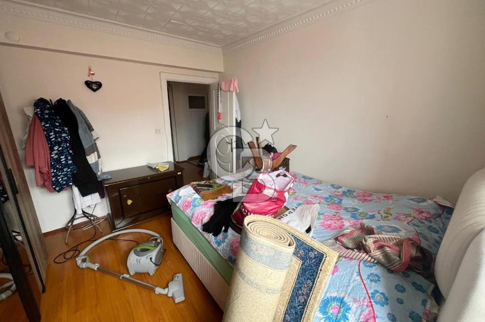 GAMZE ÖZDEMİR CD. ÜZERİ EMSALLERİN ALTINDA BAKIMLI ÖN CEPHE 3+1 