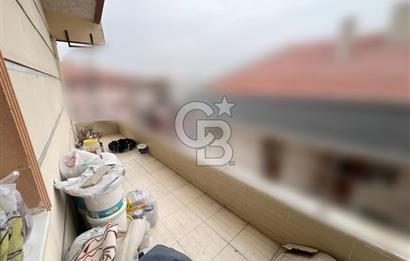 GAMZE ÖZDEMİR CD. ÜZERİ EMSALLERİN ALTINDA BAKIMLI ÖN CEPHE 3+1 