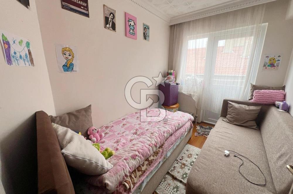 GAMZE ÖZDEMİR CD. ÜZERİ EMSALLERİN ALTINDA BAKIMLI ÖN CEPHE 3+1 