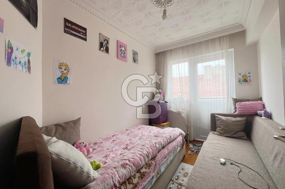 GAMZE ÖZDEMİR CD. ÜZERİ EMSALLERİN ALTINDA BAKIMLI ÖN CEPHE 3+1 