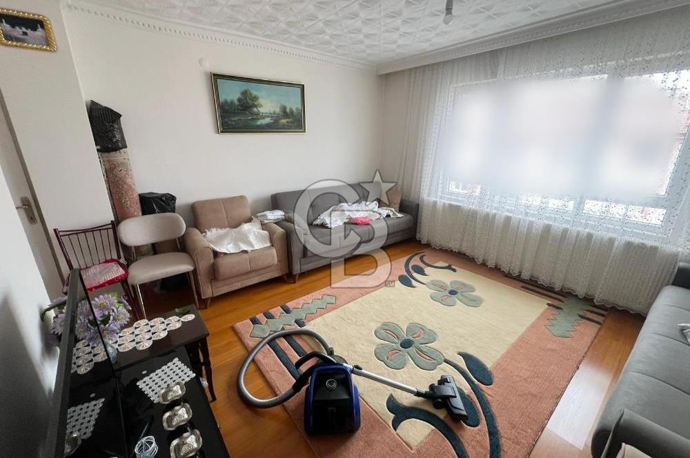 GAMZE ÖZDEMİR CD. ÜZERİ EMSALLERİN ALTINDA BAKIMLI ÖN CEPHE 3+1 