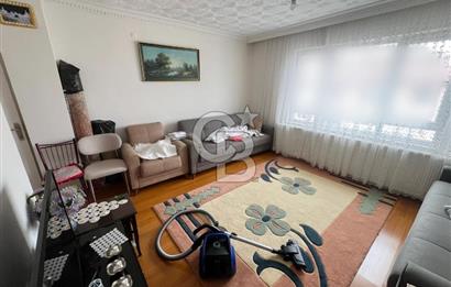 GAMZE ÖZDEMİR CD. ÜZERİ EMSALLERİN ALTINDA BAKIMLI ÖN CEPHE 3+1 