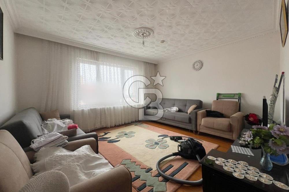 GAMZE ÖZDEMİR CD. ÜZERİ EMSALLERİN ALTINDA BAKIMLI ÖN CEPHE 3+1 