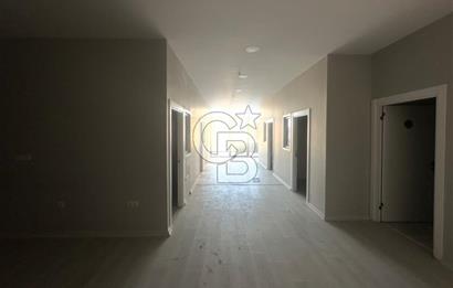 BAĞLICADA ,MÜKEMMEL LOKASYONDA HER İŞE UYGUN KUPON OFİS!