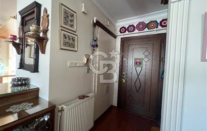 Karşıyaka Donanmacı'da Geniş Teraslı 2+1 Daire 