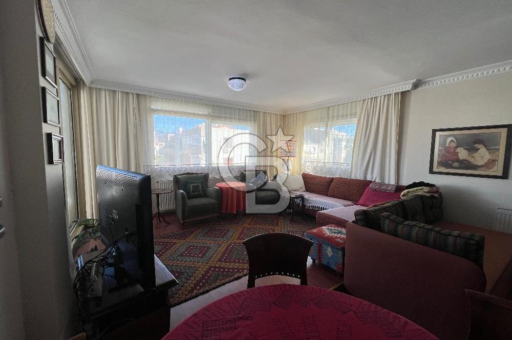 Karşıyaka Donanmacı'da Geniş Teraslı 2+1 Daire 