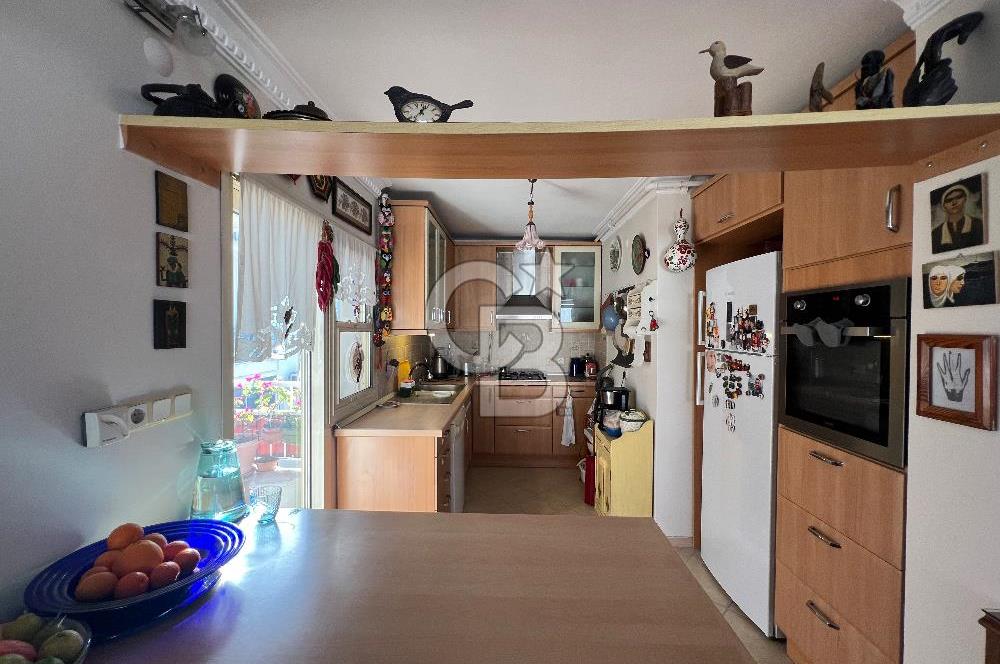 Karşıyaka Donanmacı'da Geniş Teraslı 2+1 Daire 