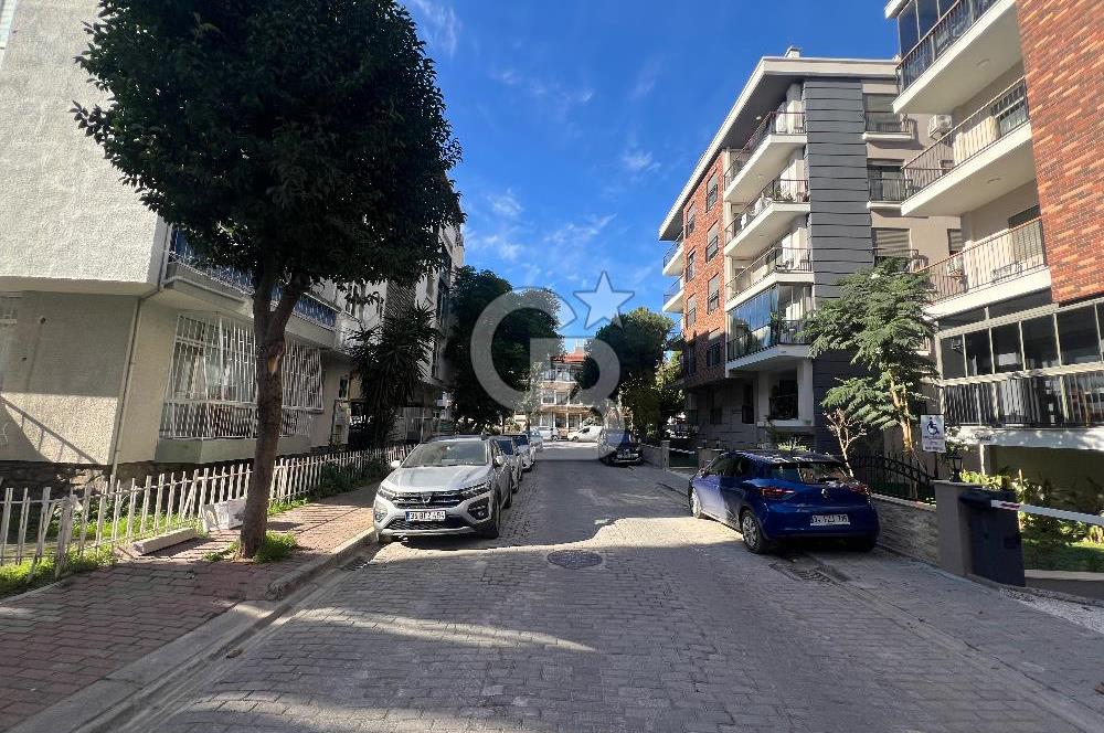 Karşıyaka Donanmacı'da Geniş Teraslı 2+1 Daire 