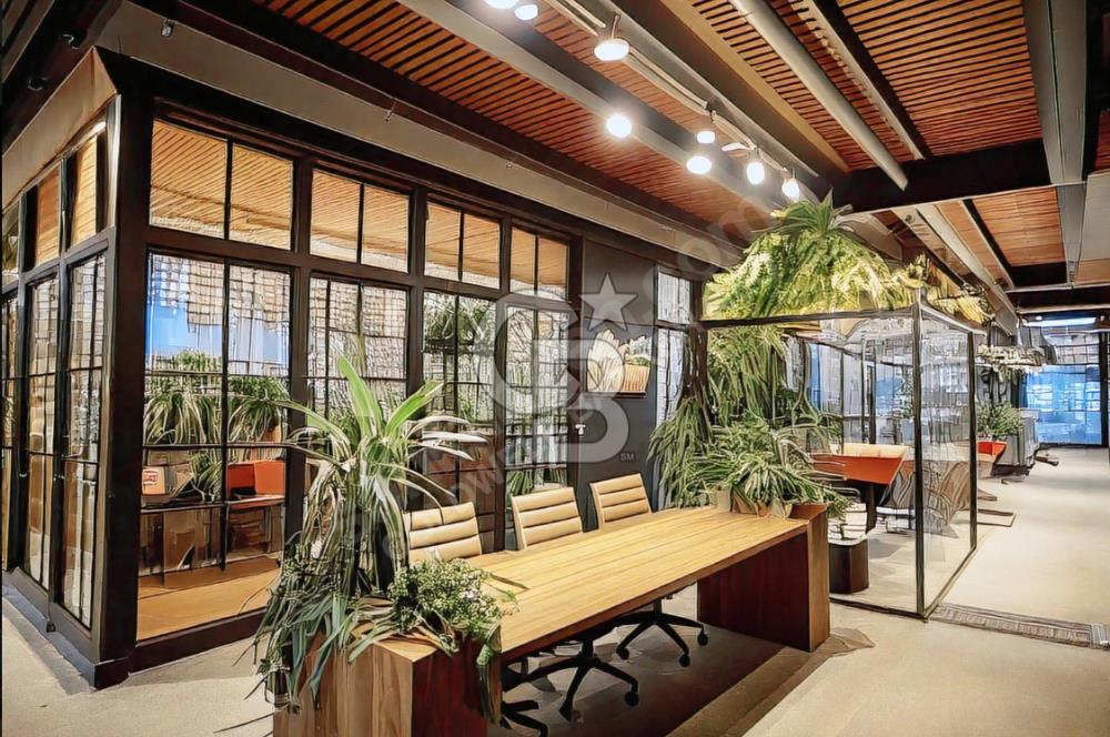 MASLAK 42'DE 187M2 HAZIR OFİS FIRSATI