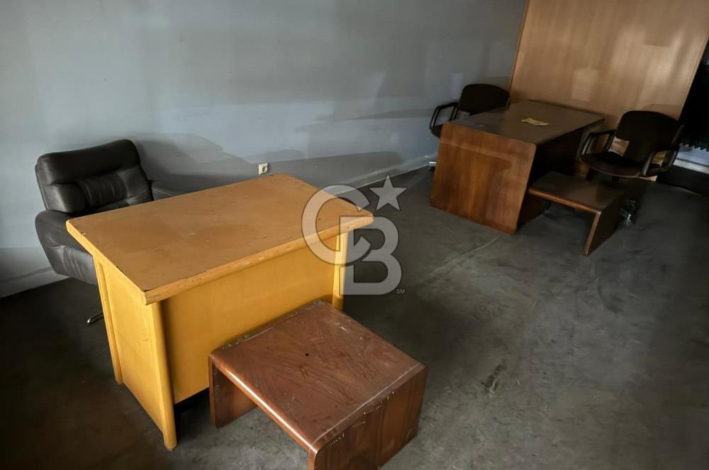 YEDPA C CADDESİ ÜZERİNDE 25 M2 CAMLI ÜST KAT DÜKKAN&OFİS