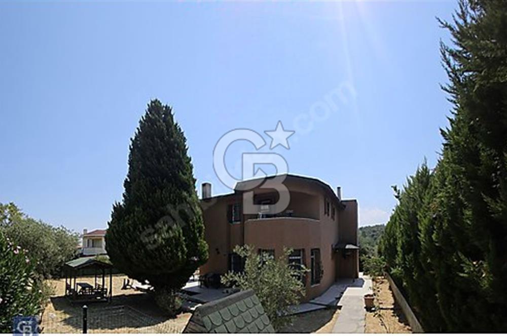 Kemalpaşa Çiniliköy Yaşamkent Sitesinde Satılık Villa