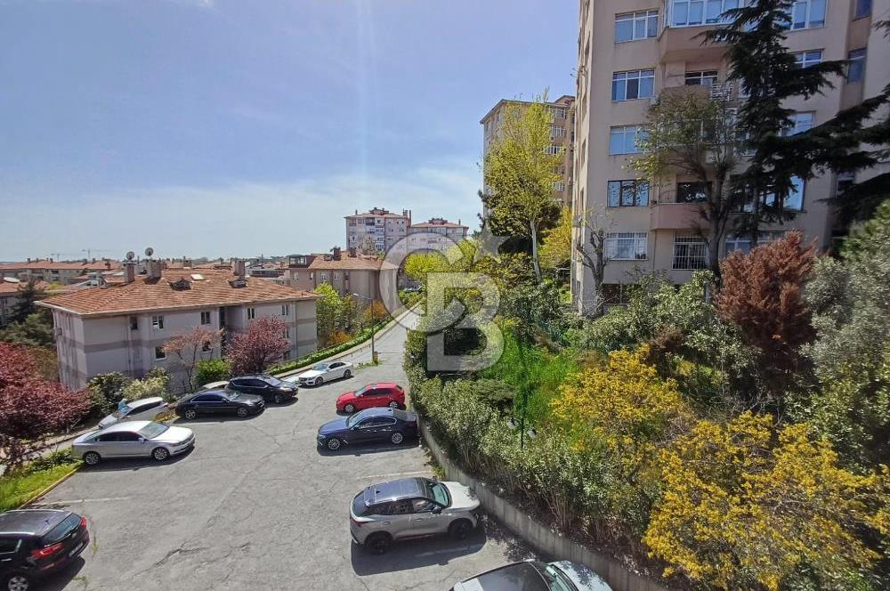 Levazım Aktaş Sitesi'nde 3+1 Satılık Daire