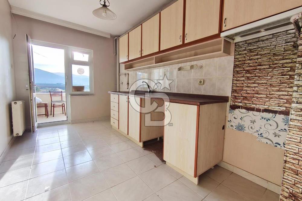 İZNİKTE DARKA SİTESİ KARŞISINDA SATILIK 3+1 PERDE BETONLU DAİRE