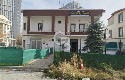 YAŞAMKENT BESA KARİNA ARKASI DOĞA KOLEJİ KARŞISI OTEL VE DÜKKAN KİRACILI SATILIK VİLLA