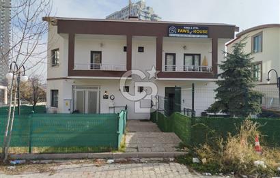 YAŞAMKENT BESA KARİNA ARKASI DOĞA KOLEJİ KARŞISI OTEL VE DÜKKAN KİRACILI SATILIK VİLLA