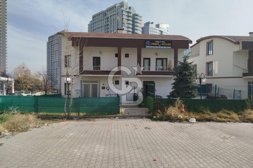 YAŞAMKENT BESA KARİNA ARKASI DOĞA KOLEJİ KARŞISI OTEL VE DÜKKAN KİRACILI SATILIK VİLLA