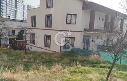 YAŞAMKENT BESA KARİNA ARKASI DOĞA KOLEJİ KARŞISI OTEL VE DÜKKAN KİRACILI SATILIK VİLLA