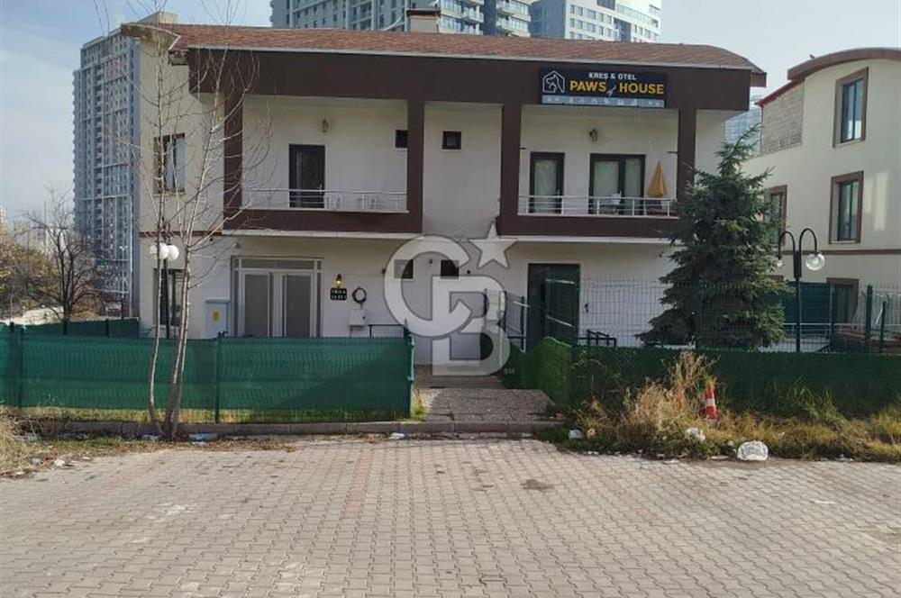 YAŞAMKENT BESA KARİNA ARKASI DOĞA KOLEJİ KARŞISI OTEL VE DÜKKAN KİRACILI SATILIK VİLLA