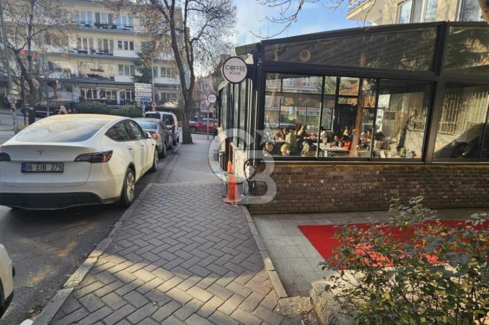FARABİ CADDESİNDE DEVREN KİRALIK CAFE