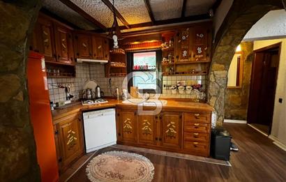 SAPANCADA YEŞİLLİKLER İÇERİSİNDE TRİPLEKS 4+1 EŞYALI VİLLA