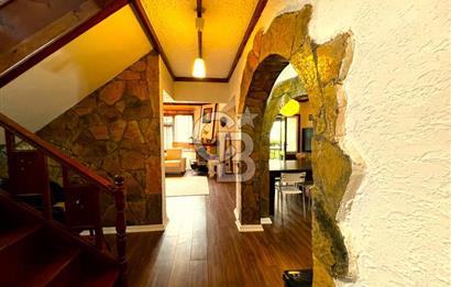 SAPANCADA YEŞİLLİKLER İÇERİSİNDE TRİPLEKS 4+1 EŞYALI VİLLA