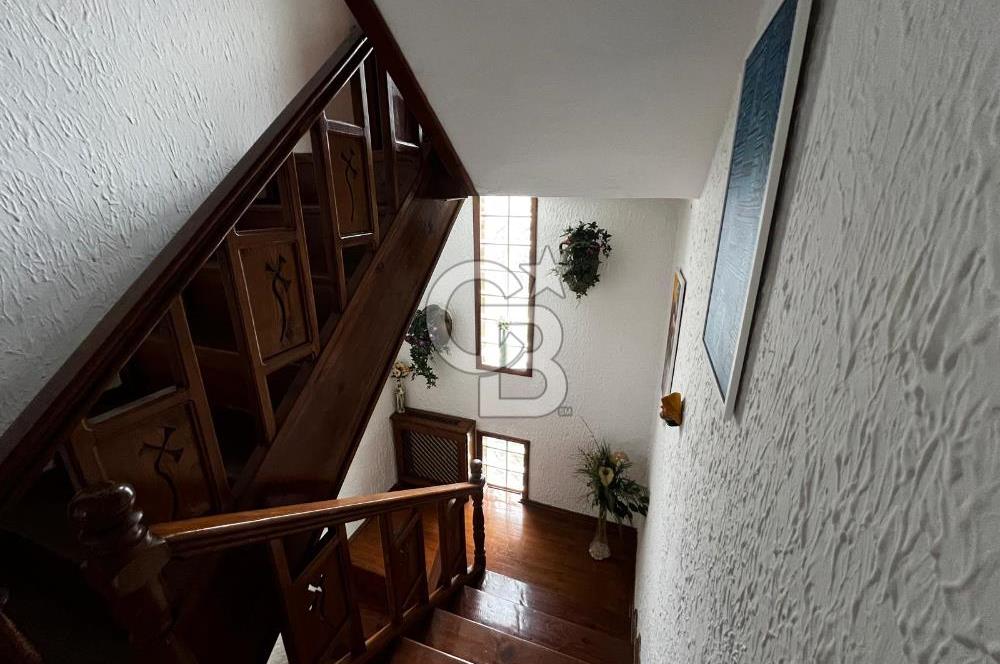 SAPANCADA YEŞİLLİKLER İÇERİSİNDE TRİPLEKS 4+1 EŞYALI VİLLA