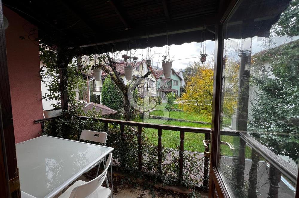 SAPANCADA YEŞİLLİKLER İÇERİSİNDE TRİPLEKS 4+1 EŞYALI VİLLA