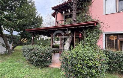 SAPANCADA YEŞİLLİKLER İÇERİSİNDE TRİPLEKS 4+1 EŞYALI VİLLA