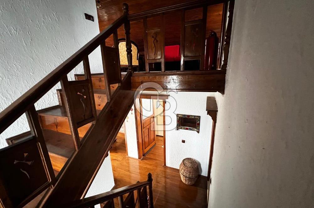 SAPANCADA YEŞİLLİKLER İÇERİSİNDE TRİPLEKS 4+1 EŞYALI VİLLA