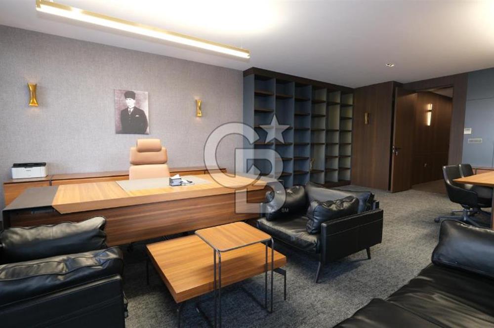 ANKARA UĞUR MUMCU CAD. TABELA DEĞERİ YÜKSEK KİRALIK 3 KATLI OFİS