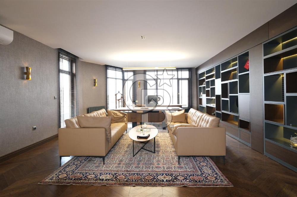 ANKARA UĞUR MUMCU CAD. TABELA DEĞERİ YÜKSEK KİRALIK 3 KATLI OFİS