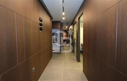 ANKARA UĞUR MUMCU CAD. TABELA DEĞERİ YÜKSEK KİRALIK 3 KATLI OFİS